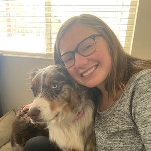 Meet your Posher, Abby